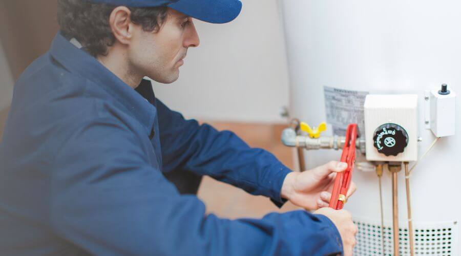 Local tankless water heater installation in Farnhamville, IA